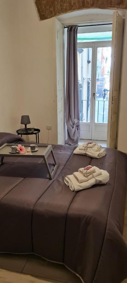 Le Ginestre In Centro Bed & Breakfast Salerno Ngoại thất bức ảnh